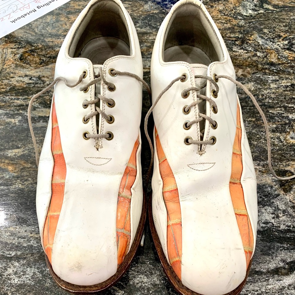 FootJoy Classics, size 10.5